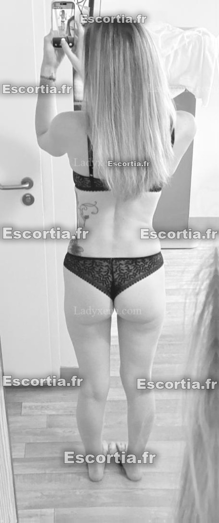 Lauraah photo 5