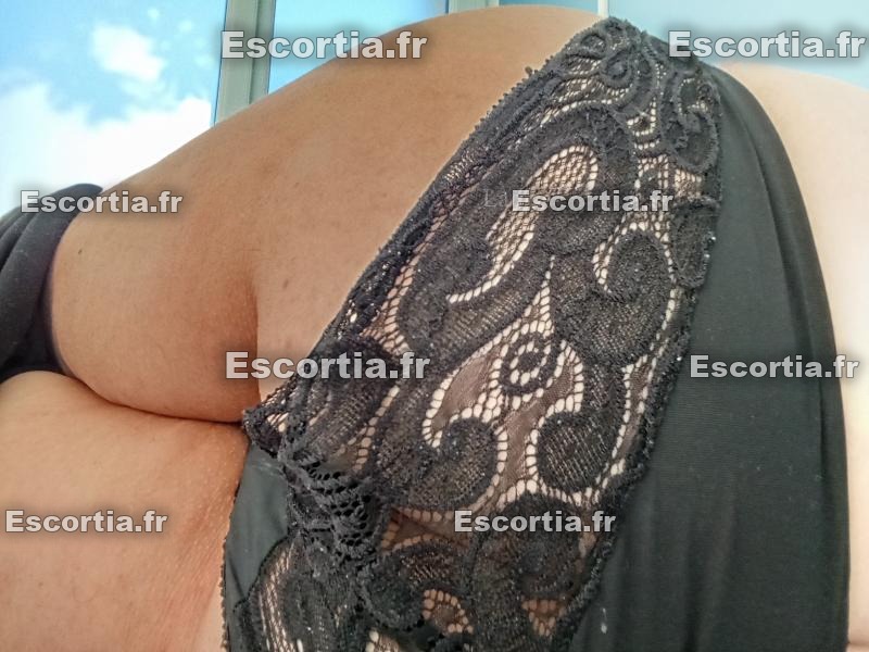 Lina34400 escort Clermont l herault