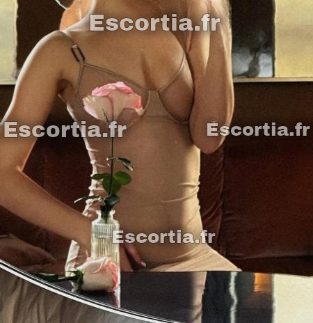 Lisa8 photo 3