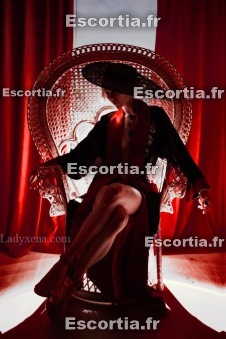 Madametoska escort Paris