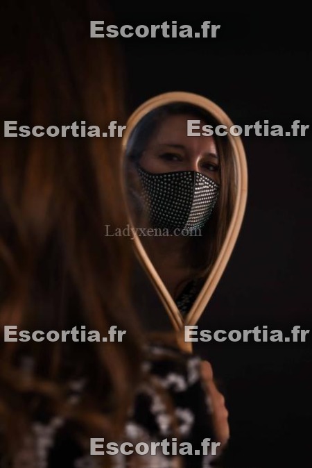 Madamev escort Niort