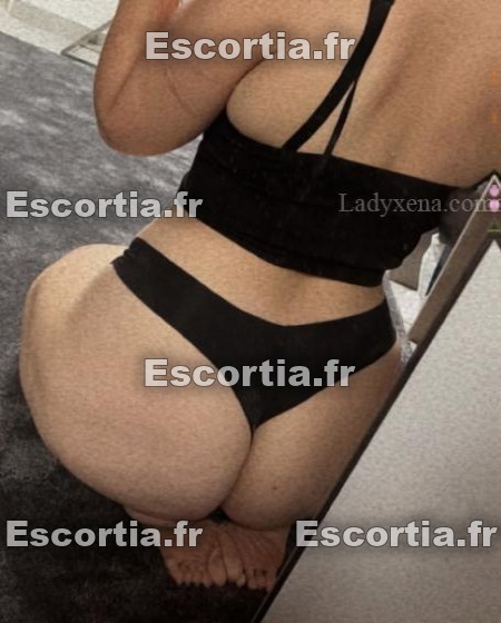 Maeva Pulpeuse photo 4