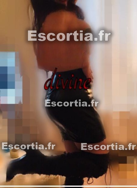 Maitressedivine photo 2