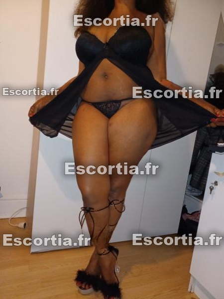 Maude31 photo 2