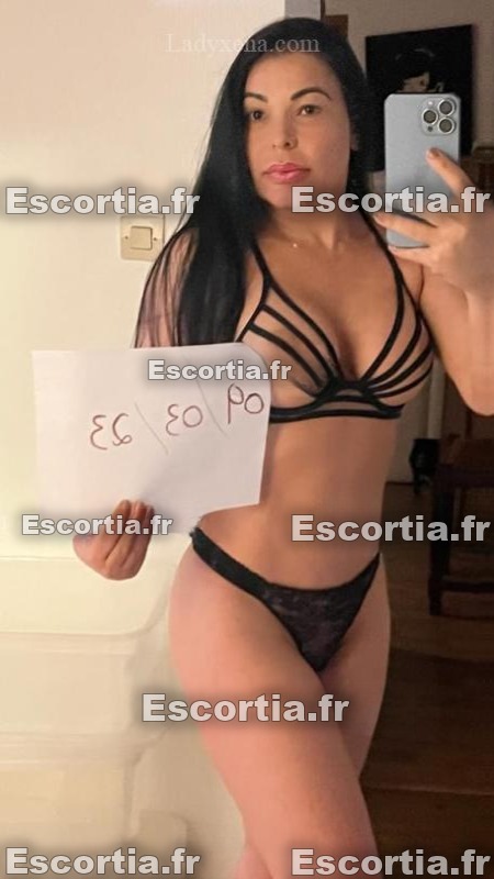 Mieko35 escort Paris