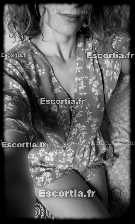 Mononokee escort PAU