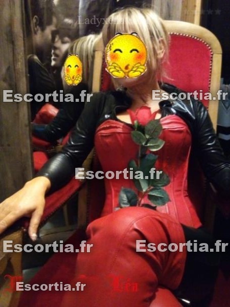 Mt Lea Domina escort Royan en Juin