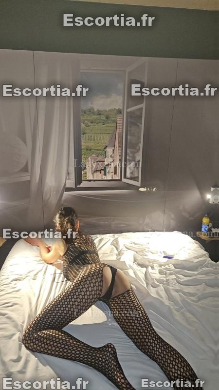 Nina Sensual photo 3