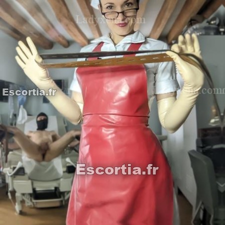 Nurseblanche photo 5
