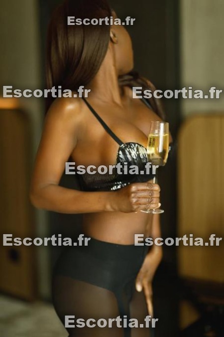 Petimodel photo 5