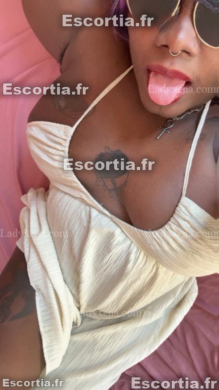 Queenshadow escort Douai