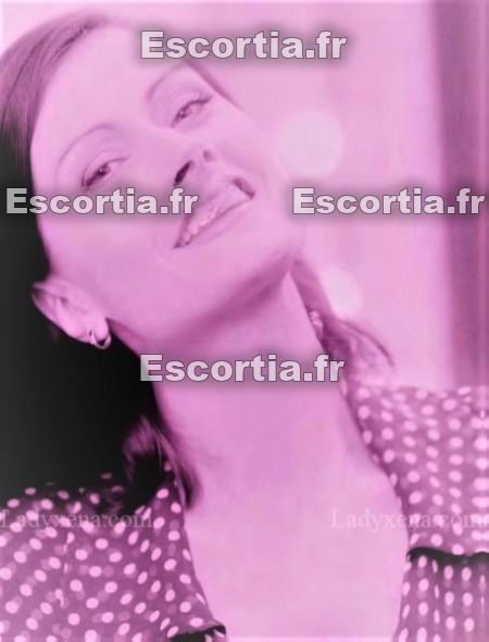 Roseangelina escort Paris