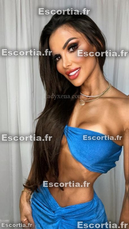 Scarlet photo 5