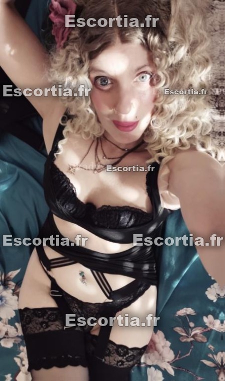 Sophiasnow photo 3