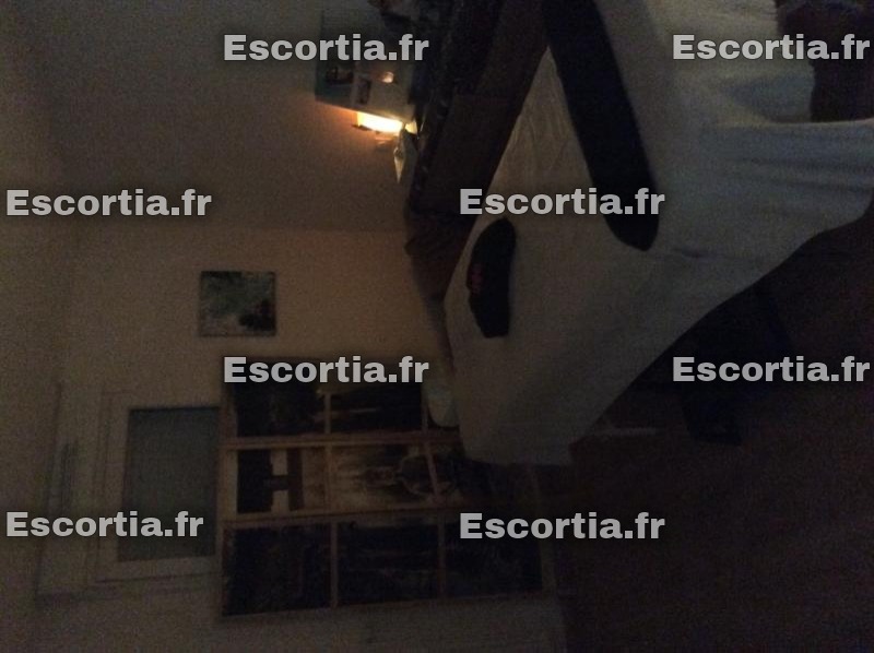 Stephanie escort Strasbourg