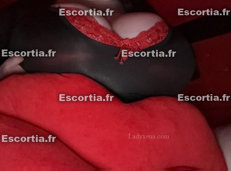 Sucxeusexhot photo 2