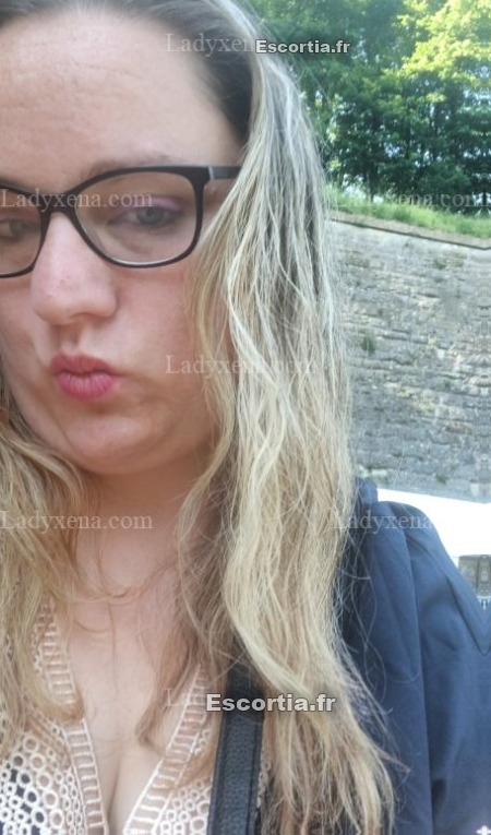 Titeronde70 escort Longwy