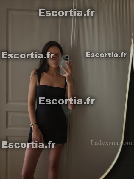 Veronika photo 3