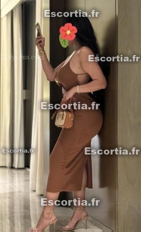 Yasmina escort TOULOUSE
