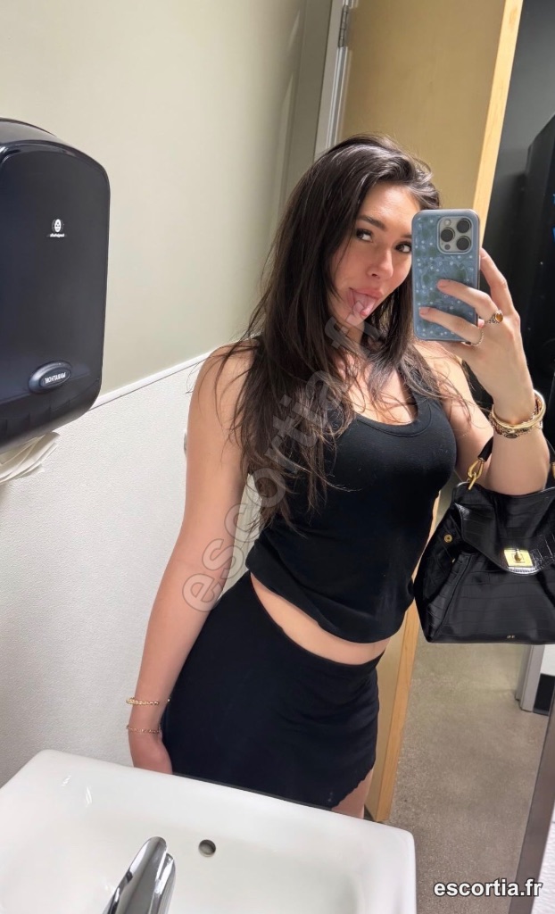 Sandra6 photo 6